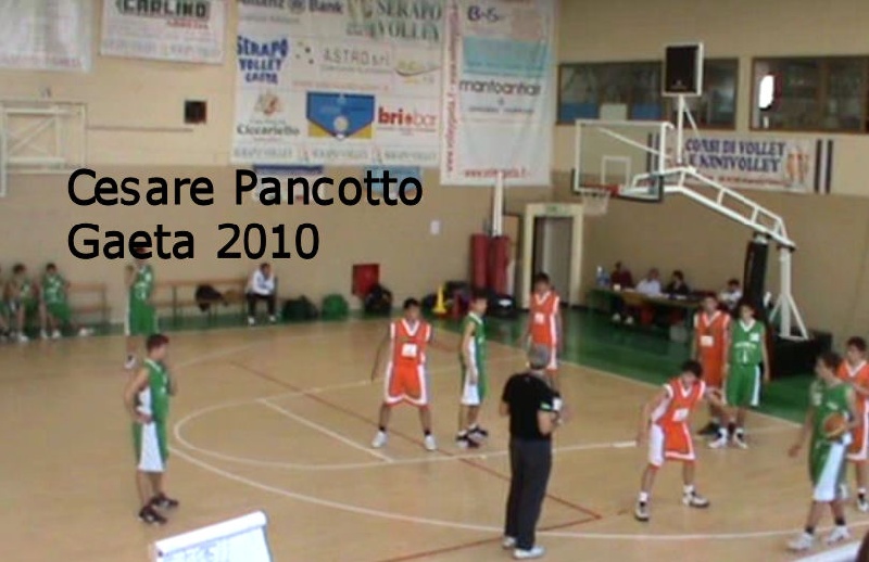 <p>Cesare Pancotto - La difesa a zona, con adeguamenti. Enrico Fabbri - Il tiro nell&#39;allenamento</p>
